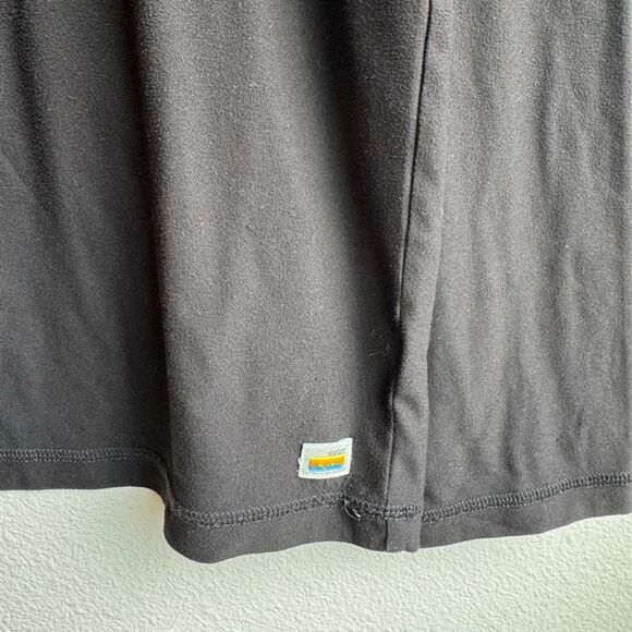 Vuori Size Large Bundle of Three Strato T Shirt Black Taupe Short Long Sleeve - Picture 12 of 13